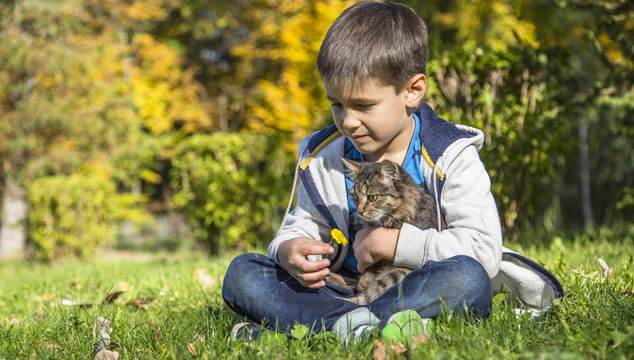 9 cosas que pueden aprender los niños al tener mascotas